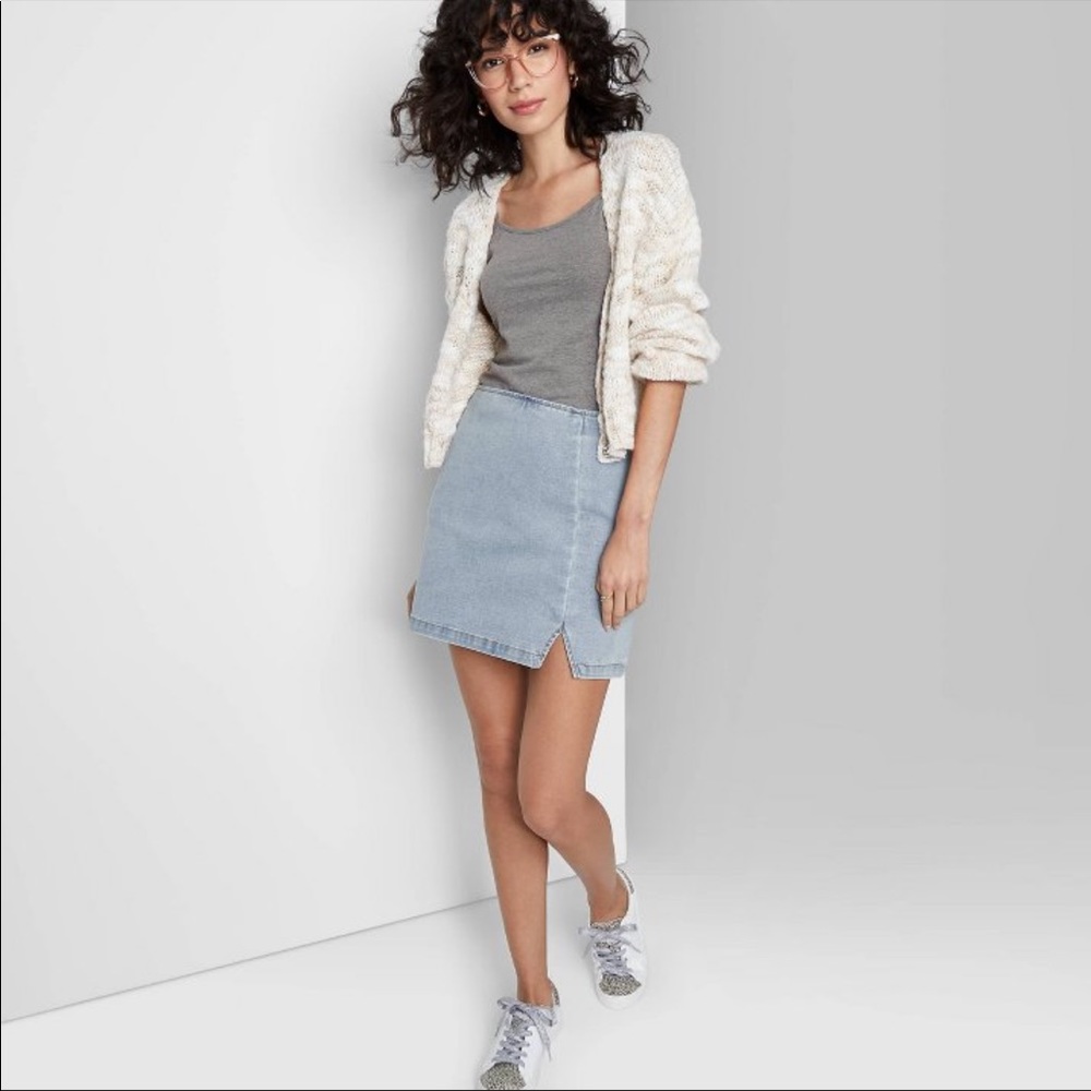 Women’s Notch Front Seamed Denim Mini Skirt, Size 12